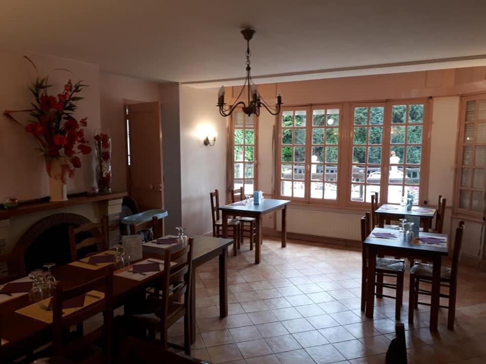 Restaurant & Chambres D'Hotes L'Eau Vive Fatouville-Grestain Exterior photo